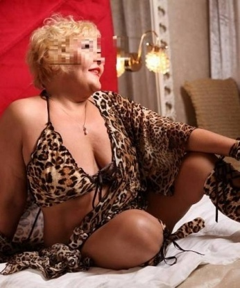 Исполняю любые желания, готова подарить незабываемые моменты страсти и наслаждения. Фото реальные, без обмана! Приглашаю в гости, звони! 1273, 50 лет